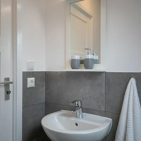 Meeresliebling, Fusslaeufig Zum Lägenhet *